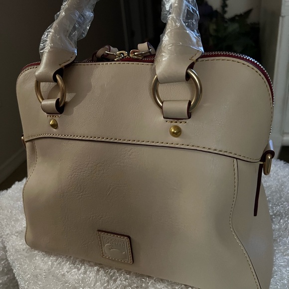 COPY - Dooney & Bourke Florentine Cameron - Picture 3 of 13